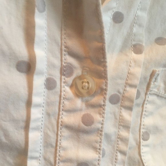 AEO White Polkadot Button Down Long Sleeve Shirt - Picture 2 of 5
